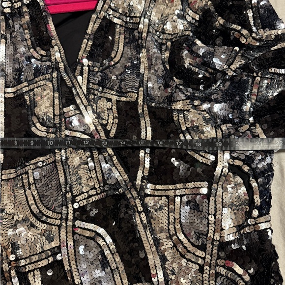 ASOS CURVE GEOMETRIC SEQUIN WRAP DRESS ❤️IN STORES❤️ - Picture 8 of 8